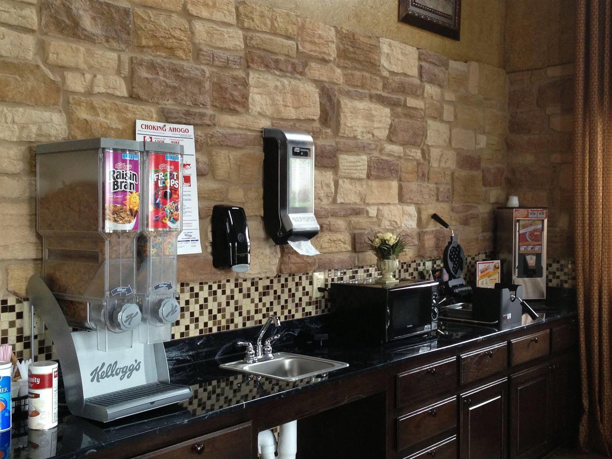 Scottish Inns Fort Worth Exterior photo